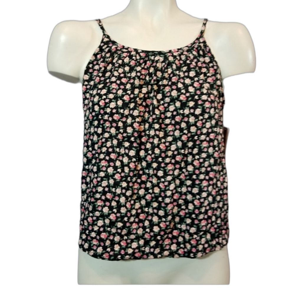 5/$25 Summer Sale!!!‎ BP Floral Camisole Size Small
